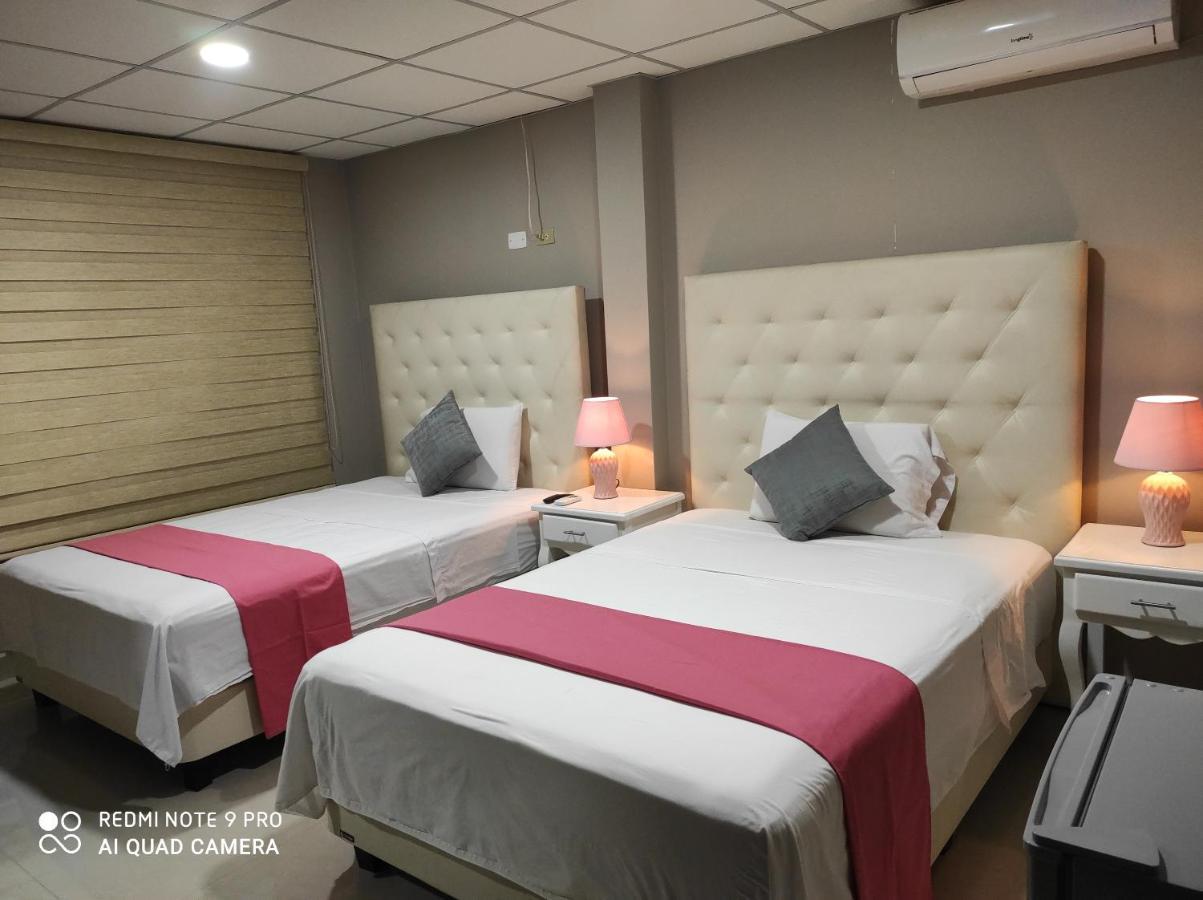 Royalinn Guayaquil Luaran gambar
