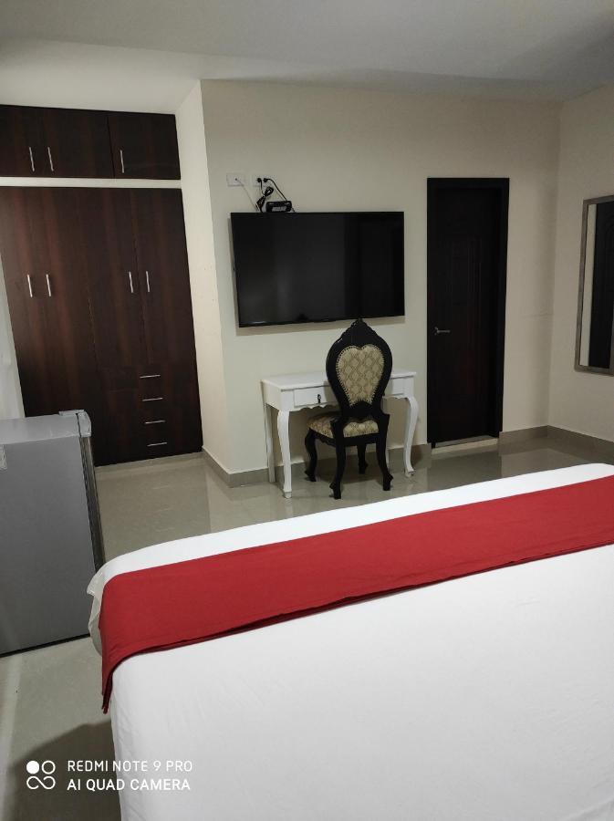 Royalinn Guayaquil Luaran gambar
