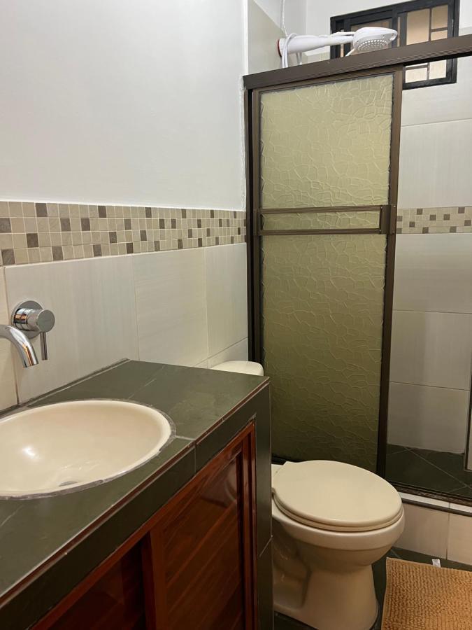 Royalinn Guayaquil Luaran gambar